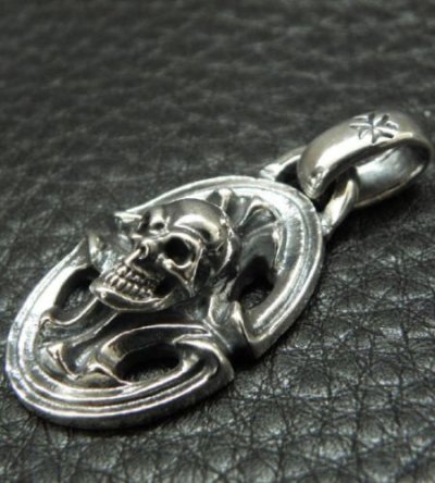 Photo2: Quarter Sculpted Oval On Skull With H.W.O Pendant