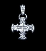 Quarter Battle-Ax Short Cross With H.W.O Pendant