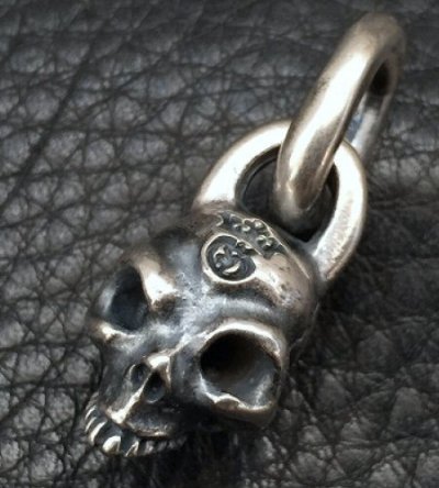 Photo2: Single Skull Without Jaw Pendant