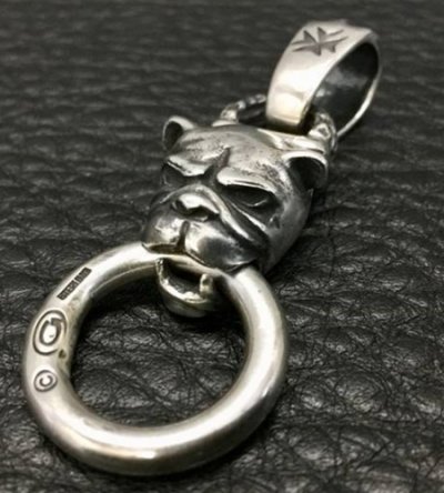 Photo2: Bulldog With Chiseled Loop Pendant