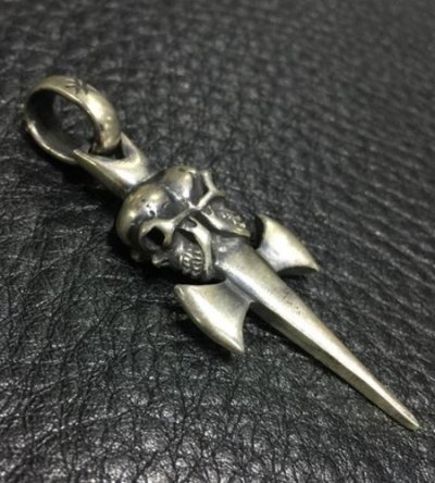 Photo2: Double Skull Dagger & H.W.O Pendant (Half)