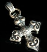 4 Heart Chiseled Short Cross With Chevron Bail Pendant