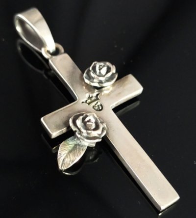 Photo1: Plain Cross With Rose Pendant [Small]