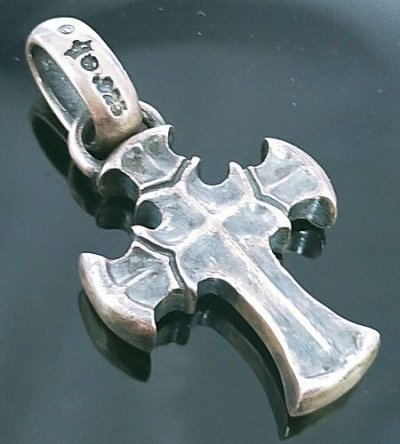 Photo2: One Eighth Battle-Ax Cross With H.W.O Pendant