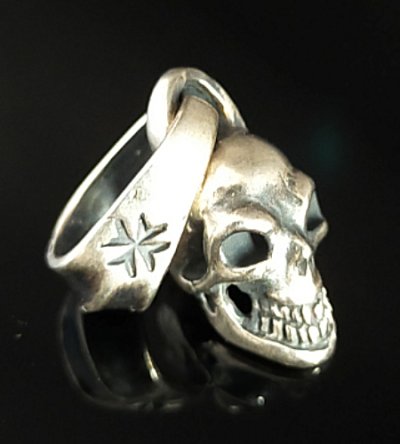 Photo2: Quarter Slant Head Skull Pendant