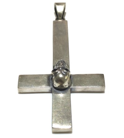 Photo2: Skull On Plain Petro Cross Pendant [Full]