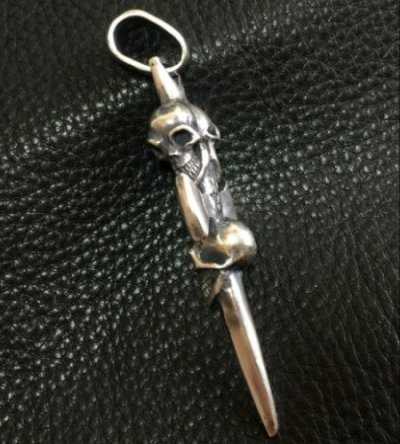 Photo2: Triple Skull Dagger Pendant (Maltese Cross Stamp)