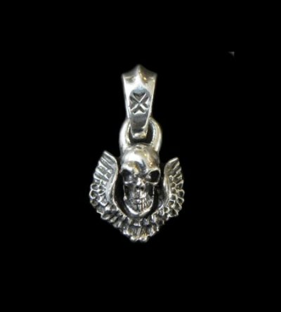 Photo1: Quarter Skull Wing Pendant