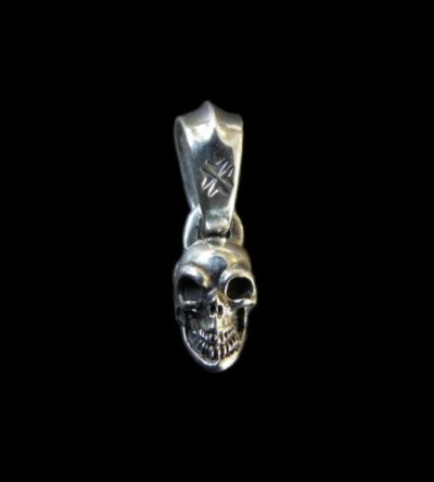 Photo1: Quarter Single Skull Pendant