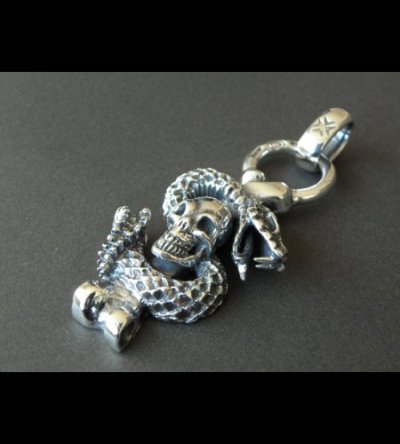 Photo4: Skull On Snake With H.W.O Pendant