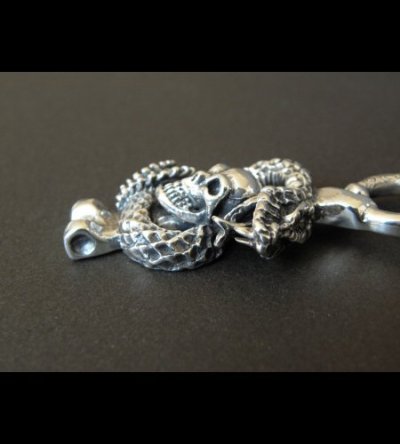 Photo2: Half Skull On Snake With H.W.O Pendant