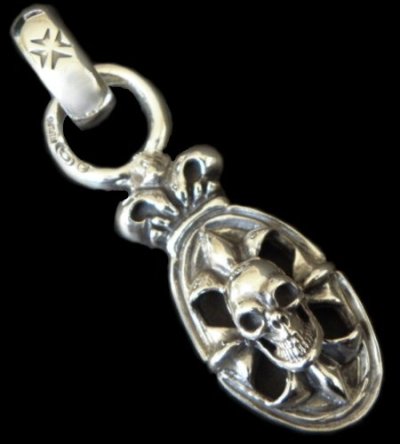 Photo1: Half Cross Oval On Skull With Crown＆H.W.O Pendant