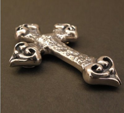 Photo4: 4Heart chiseled cross Pins