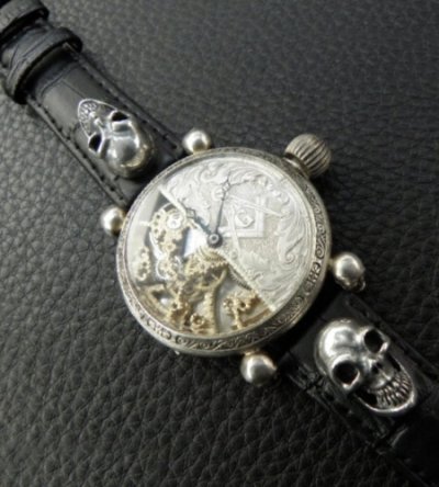 Photo2: ELIDA Vintage Skeleton Watch With 2Skull Pins Band