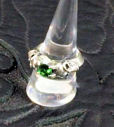 Photo2: Green Garnet Quarter Devil Skull Triangle Wire Bangle Ring