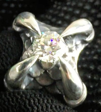 Photo1: 6.5mm Moissanite Small Iron Claw Ring