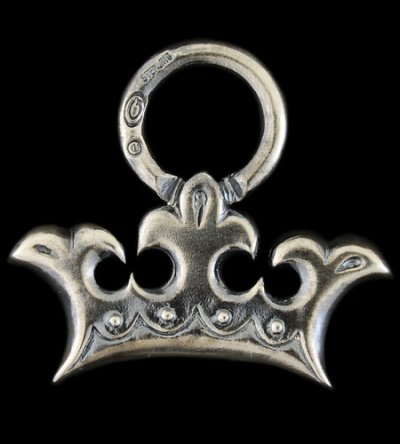 Photo1: Large Crown Pendant With Loop