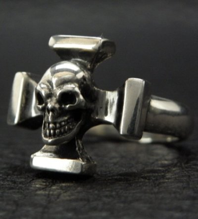 Photo2: Quarter Skull On Square Hammer Cross Ring