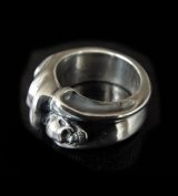 Skull On Gothic Ring