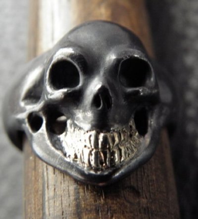 Photo2: Black Old Single Skull With 18k Gold Teeth Ring