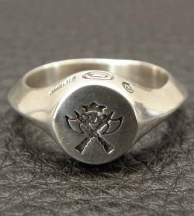 Photo4: Battle-Ax Small Signet Triangle Wire Ring