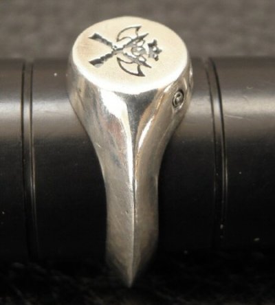 Photo3: Battle-Ax Small Signet Triangle Wire Ring