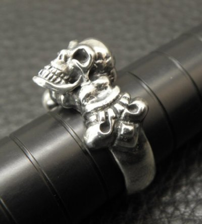 Photo2: Skull On 4Heart Crown Ring