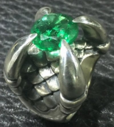 Photo1: 7.9Ct Green Emerald Master Size Iron Claw Ring