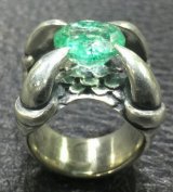 6 to 8Ct Clear Green Emerald Master Size Iron Claw Ring