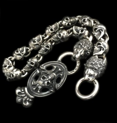 Photo1: Skull On Crown Sculpted Oval Keeper With 2Lions & 13Skull Links Wallet Chain