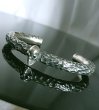 Photo11: Twelve Small Skull On 7.5mm Chiseled Wire O-ring Bangle (11)