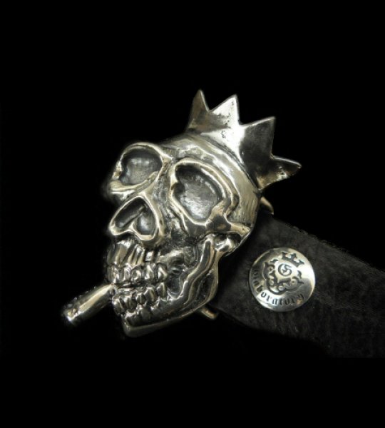 Photo1: Smorking Skull & Crown Belt Buckle (1)