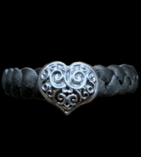 Photo1: Single Heart Braid Leather Bracelet (1)