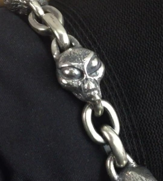 Photo1: Alien & Chain Link Bracelet (1)