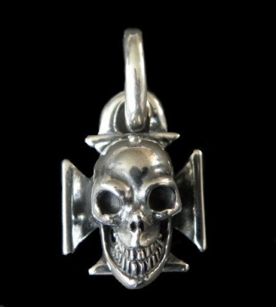 Photo1: Skull Iron Cross Pendant (1)