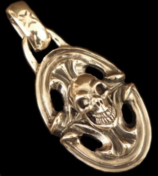 Photo1: Skull On Sculpted Oval With H.W.O Pendant (1)