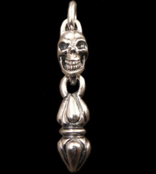 Photo1: Single Skull With Noodle Pendant (1)