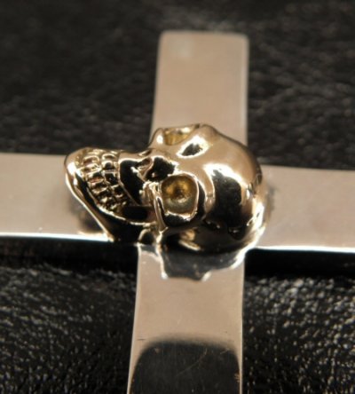 Photo1: 10k Skull On Plain Cross Pendant (Small)