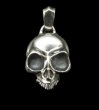 Photo1: Giant Skull Without Joe Pendant (1)