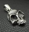 Photo5: Giant Skull Without Joe Pendant (5)