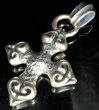 Photo3: 4 Heart Chiseled Short Cross With Chevron Bail Pendant (3)